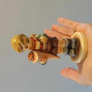 Vintage Hummel in Original Box Little Scholar #1774 Hum 80/2/0